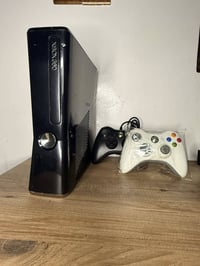 اكس بوكس 360 • نظيف ١٠٠٪ • ١٥٠ لعبة