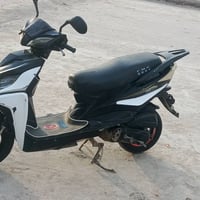 درجة سكنس لبيع كهربائية شغاله  درجة نضيفه  سعر 300بيه، مجال  شراي يتصل...