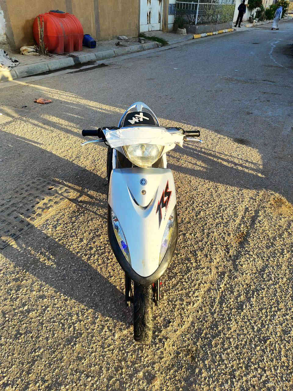 السلام عليكم ماكس عدله للبيع كفاله عامه ملاح كفرات مختم داخل وخارج ويه المكينه شلعه شك الكاع معدل شرط 120 السعر 850 وبيه مجال المكان كربلاء حي العامل الرقم ***********
