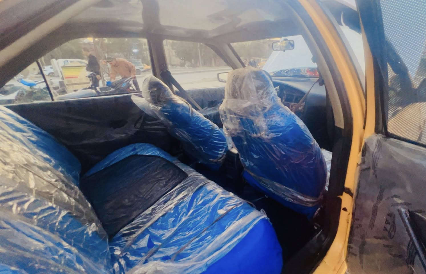 السلام عليكم بيجو بارص 2015 السعر 30 ورقه عليه غرامات 300 الف مكان السياره بغداد مدينه الصدر .. سياره جاهزه اي نقص مابيه كله على البلاد بيه تعمير هلالات المكينه جديده قبل شهرين شديته كير جديد تبريد تايرات كهربائيات مابيه اي نقص سنويه 2028  للاتصال ***********
