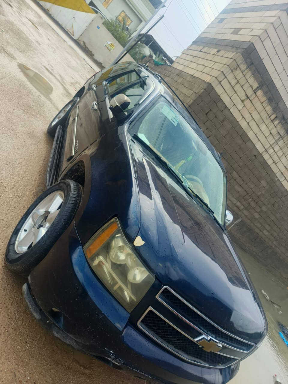 تاهو 2010 ltz فول 1/1
محرك 5300
رقم بصرة الجديد انكليزي خصوصي 
كاميرا 360 درجه
جنطه كهربائيه
لايت زنون
كشنات الامامي كهربائيه 
7 راكب
كلين 
صبغه حزام 
تبريد 3 قطع فريز امامي وخلفي خير من الله
حداديه 100%100
مرايات الجانبيه كهربائيه
وباقي مواصفات لltz معروفه
رقم هاتف *********** شط العرب, البصرة
