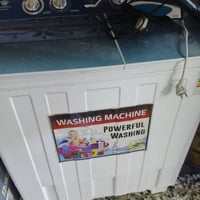 غساله جديده حجم 33  سعر 250بيها مجال حك الجيه  تصل ع رقم 07832378829