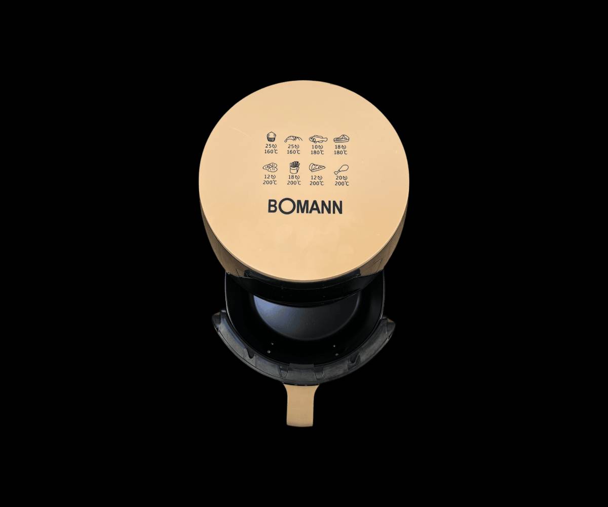 

قلاية هوائية بومان BM-3038، سعة كبيرة 8 لتر، بطاقة 2400 واط. مصممة لتكون متعددة الاستخدامات مع شاشة لمس تحكم LCD. مثالية لطهي الأطعمة بدون زيوت، مما يجعل الأكل صحي أكثر. مصنوعة بجودة ألمانية متميزة.