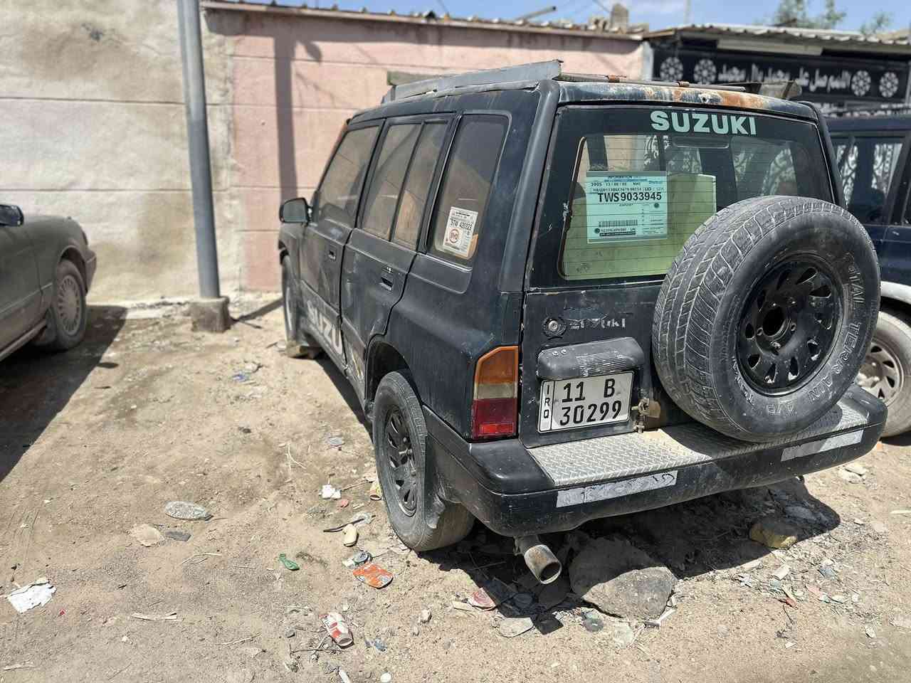 السلام عليكم سيارات 2 تسقيط ثنينهن باسمي السعر الوحده 25 قفلها الشراي يتصل ***********
