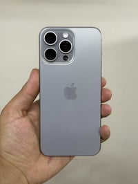 ايفون 15 بروماكس للبيع  مكفول من كلشي ذاكرة 256gb تيتانيوم شرق اوسط ضم...