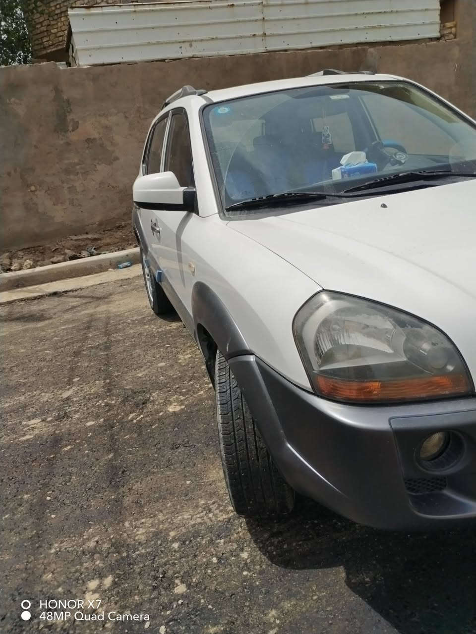 مكفوله كفاله عامه
سياره جديده ماشيه 178 الف حقيقي 
فتحه سقف 
شاشه 
كامره  
تدفئه تبريد ثلج 
تخم تاير جديد صدر امامي وخلفي جديد
السعر128 وبيه مجال 
المكان بغداد الحسينية مال الراشدية 
للستفسار الاتصال على الرقم ***********
