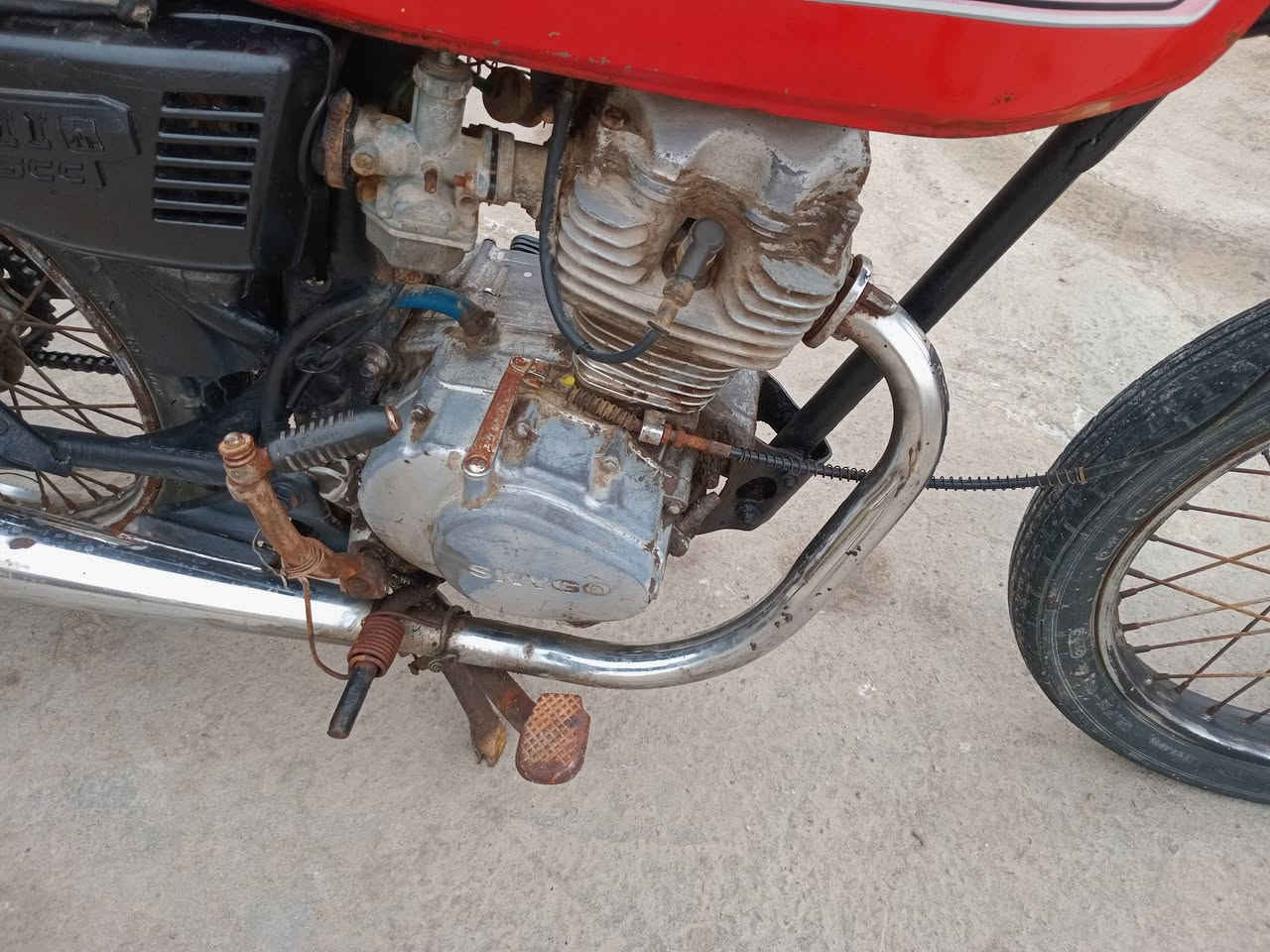 سلام عليكم ايراني للبيع دراجه هذا نضافة كدام عينك دكت هندر شاصي نامه
محرك لا صوت ولا تبخير ناعمه تخبل دبلات وره وكدام شغاله ويلات نضاف دراجه مال شغل توديك وتجيبك سعره 180 مكاني #بصرة ##الكزيزة  شاصي مكفوله لا لحيم ولا كص بيه رقم  هذا رقمي متواجد واتساب وخط 

***********
