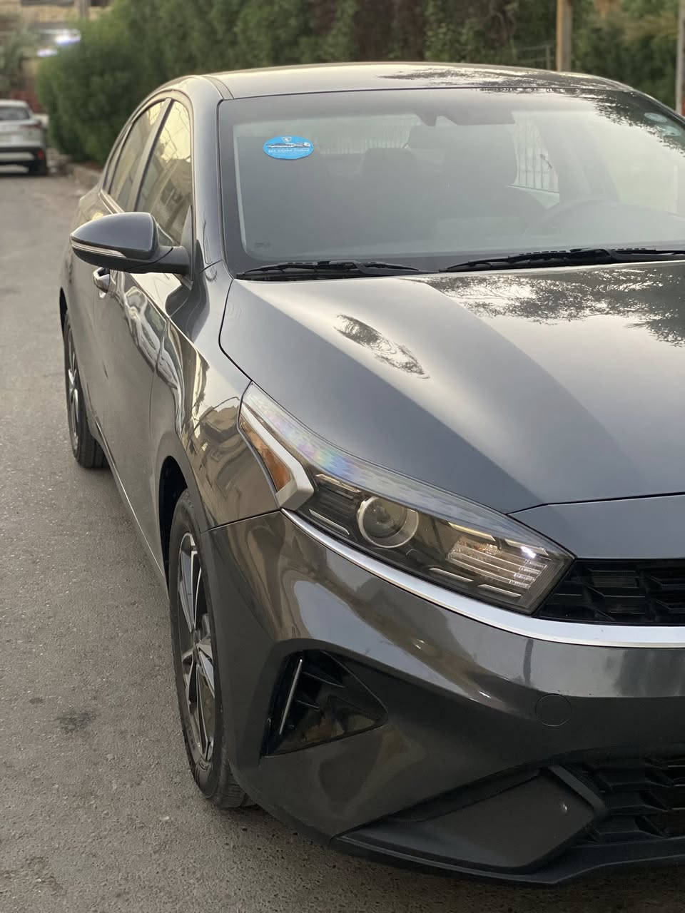 السلام عليكم كيا فورتي موديل 2023 رقم اربيل بأسمي هزه وسنويه وارقام جديد معروضه 156 بيها مجال بسيط حادث قطعتين مبدلات اصليات فقط باب سائق وجاملغ امامي بدون دواخل مكينه حجم 2000 دوش سياره ماشيه 59 الف مواصفات المعروفه شاشه + كار بلي /3انظمه قياده /حساسات امامي خلفي مانع اصطدام /تحديد مسار / توقف ذاتي / كاميرا دواره /تحكمات استيرن /ويل كب  وباقي المواصفات المعروفه بالفورتي مكان السياره بغداد للاستفسار اتصل
بالرقم ***********
