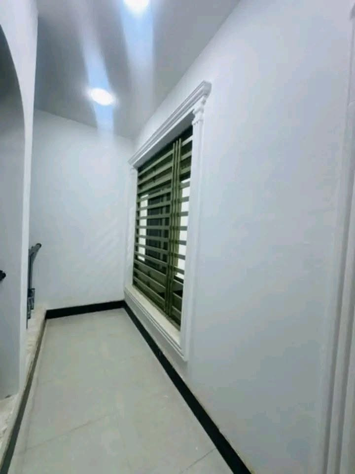 دار البـيـع  حـي الـغـيـدر  قـرب اسواق فـطومــه 

المساحــه100/م طولانـي  طابقين طـابو صـرف جـاهـز اللسكـن  
اللاستسفار  على رقم  الهاتف 📲📞***********
