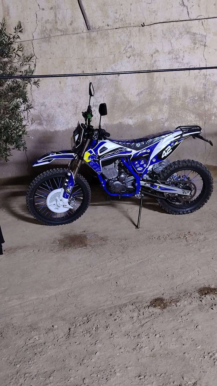 السلام عليكم
دراجه قفاز البيع محرك 300cc مديل 2025 الدراجه مكفوله كفاله عامه اوراق بسمي  جيب فيتر وتعال افحص 1450وبيه مجال 

المكان :ميسان ناحيه علي الشرقي 
+رقمي ***********

