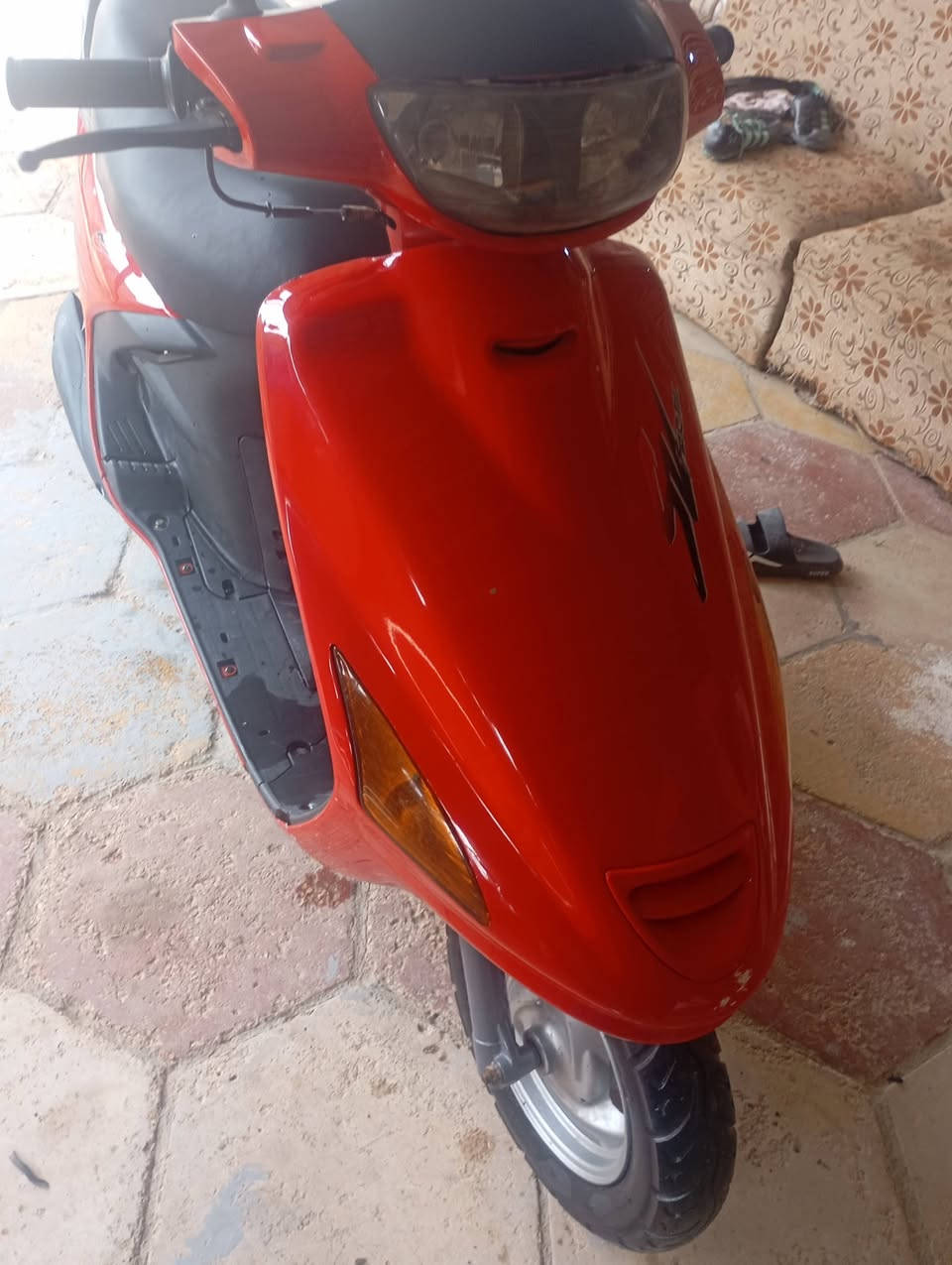 السلام عليكم هاي الفراشه صارله 3تشهر من طلعته محركه مامفتوح كله شغاله بس بيه كسر بلكفر موجود بالفيديو سعره 500 مكان بابل شارع 80  رقم موبايلي  ***********
