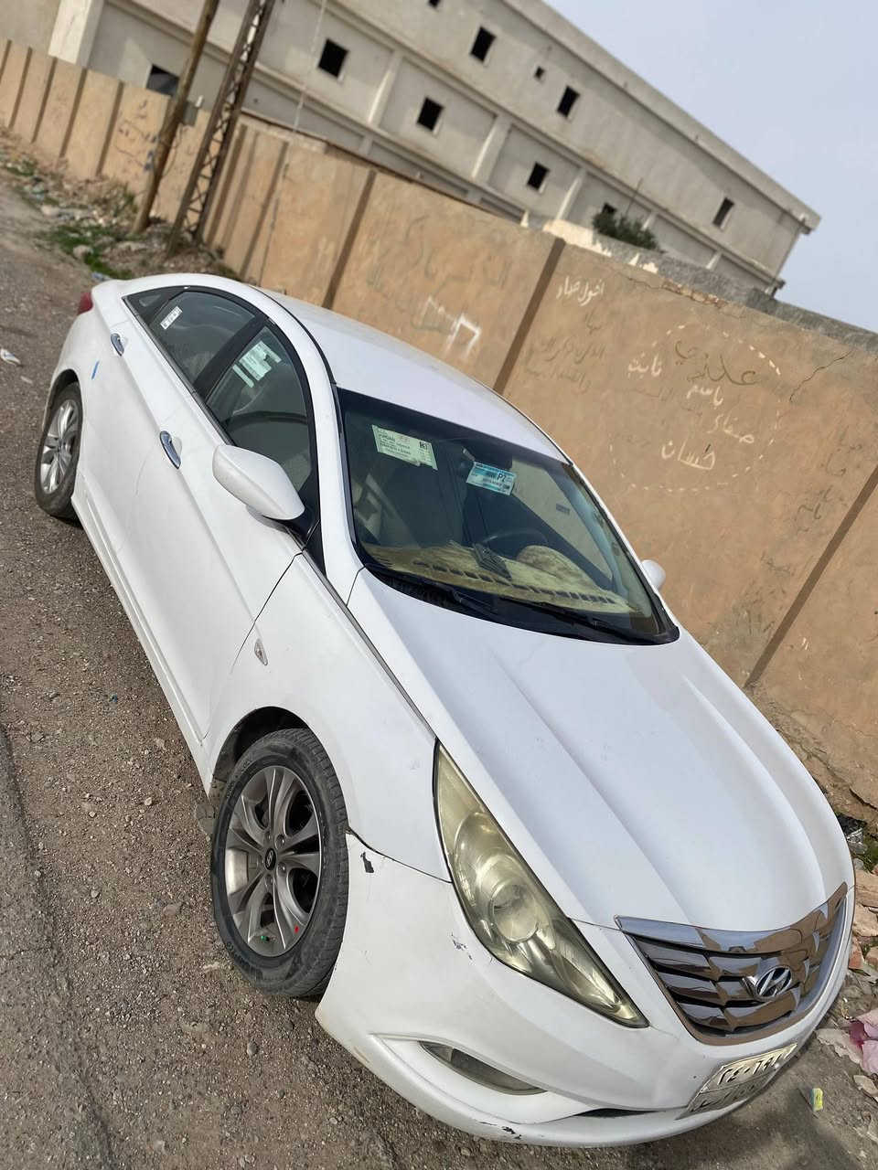 سوناتا 2010 مضلع  (خليجي ) كوري
لون ابيض ثلجي 
محرك الفين  4سلندر دوش المرغوب ممفتوح بدون عيب 
مواصفاتها معروفه : 
(داخل شركة /بروجكترات /شاشه ايباد وكامره دواره / تخم تاير جديد / تبريد ثلج) 

سياره جديده ونصبه فول وترتيب ونظافه ..!! 
(محرك /كير / تبريد / تدفئه/ كهربائيات /صدر ) كلها توب متحتاج اي مصرف …. 

سياره بيها صبغ بدون حادث  اثر شخوط خباثه بدون معجون بجم كبس حوض مكفول 
سونار موجود بلصور
 رقم اربيل  // تحويل مباشر 

السعر ٩٥ بيها مجال

مكاني تكريت 
اتصال ع الرقم ***********
