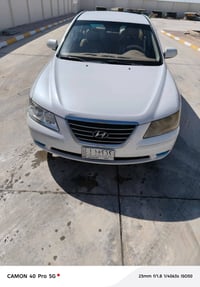 للبيع سوناتا ٢٠٠٩ خليجي مكينة ٢٤٠٠ رقم بابل بسمي بيه فقط ربع الباب صبغ...