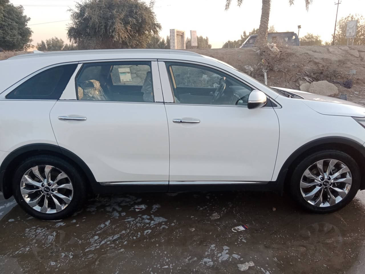 سياره للبيع سورنتو موديل 19 شكل 20 6 سنلدر خليجي رقم واسط تواصل  ***********
