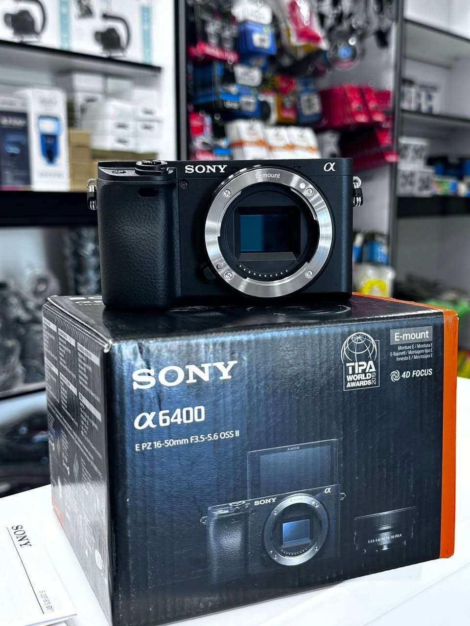 📸🔥 Sony A6400… الكاميرا التي يثق بها صناع المحتوى والمحترفون!

إذا كنت تبحث عن كاميرا تجمع بين الجودة العالية، التركيز السريع، والحجم العملي، فإن Sony A6400 هي الخيار المثالي لك.

✅ تصوير 4K فائق الوضوح
✅ نظام تركيز Eye AF سريع ودقيق
✅ شاشة متحركة مناسبة للفلوكات وصناعة المحتوى
✅ أداء ممتاز في التصوير الفوتوغرافي والفيديو
✅ حجم صغير وسهولة حمل في كل مكان

🎥 سواء كنت صانع محتوى، مصور مناسبات، أو تبحث عن بداية احترافية قوية، فإن Sony A6400 تمنحك نتائج مذهلة من أول لقطة.

📍 العنوان: بغداد – الباب الشرقي
📞 للاستفسار والطلب:‭***********‬
