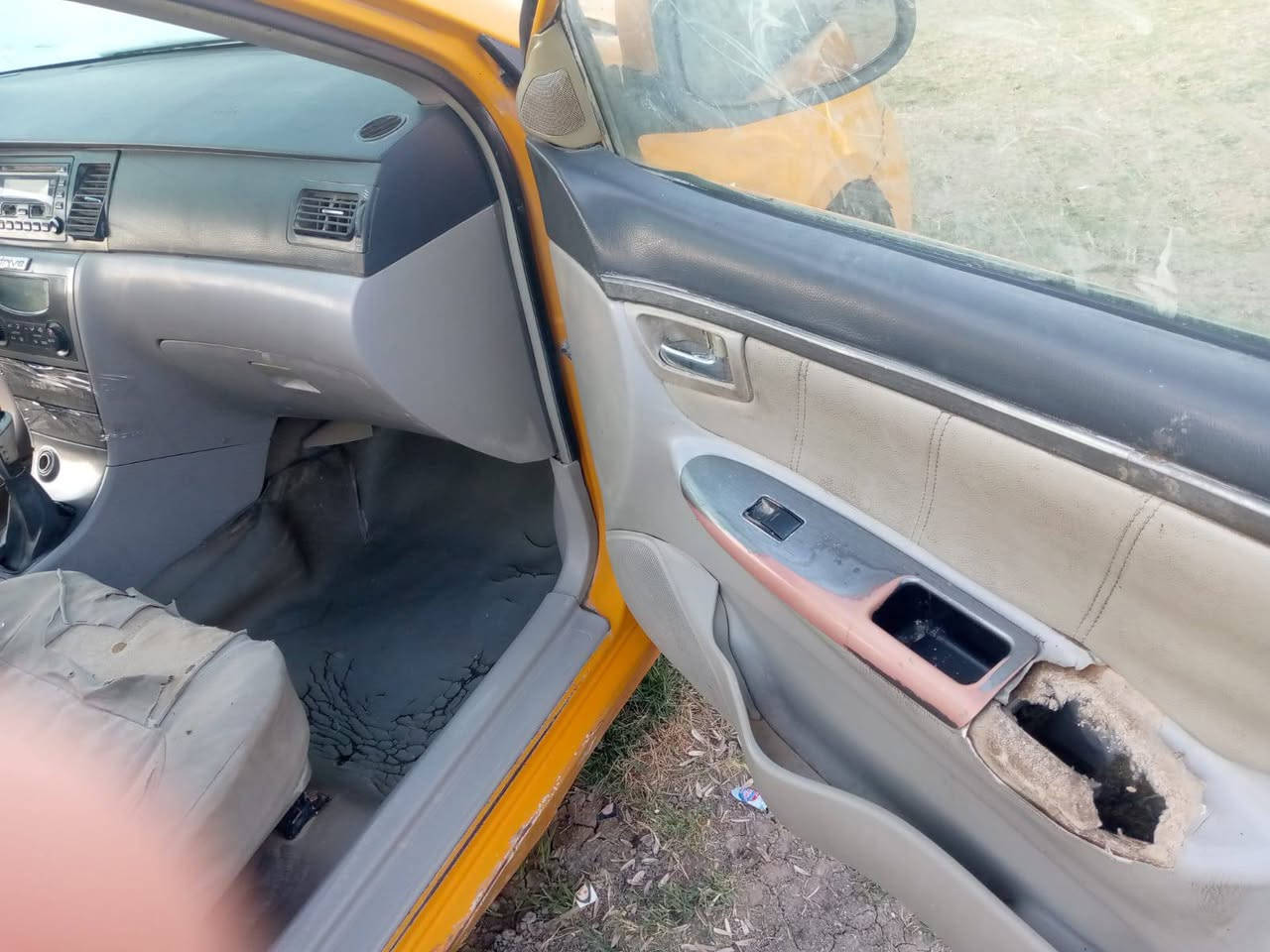 جيلي موبل محرك بي خيط تبخير وكير حلو بس انا ابيعلك كوم حديد ب15 ورقة واذا مانشتري لاتعلق ولاتراسل تعبني وتعبك ‏‪***********‬‏
