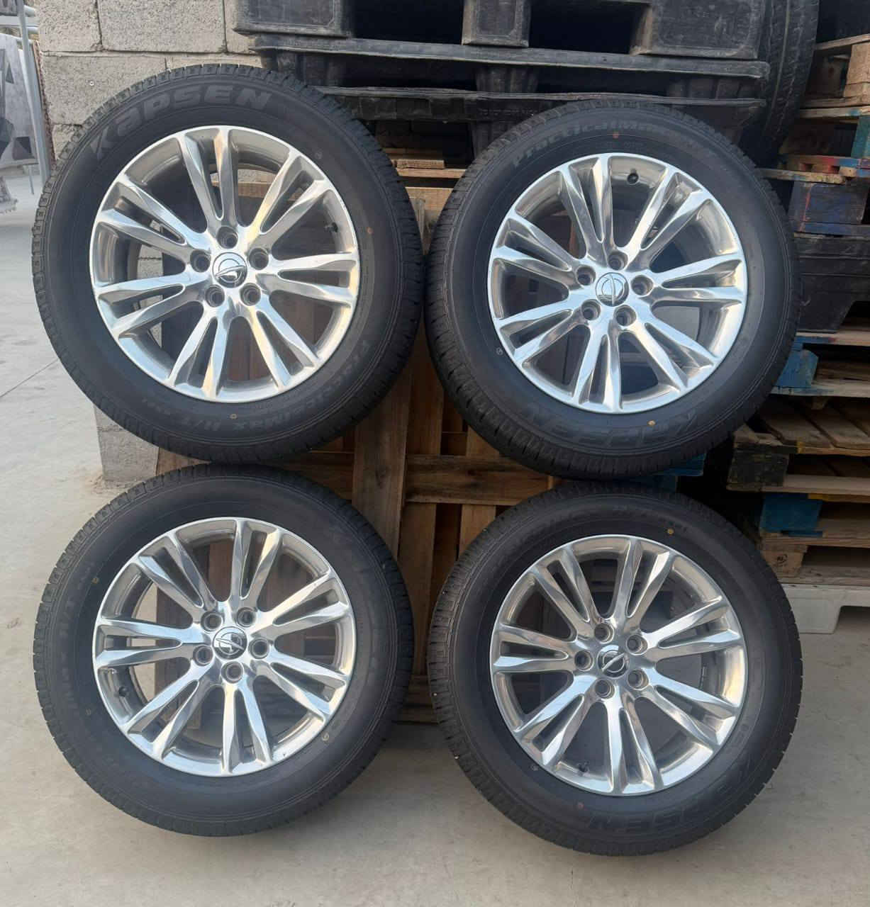 السلام عليكم ورحمه الله وبركاته
ويل مكسيكي مديل 23 اصلي شرط Made in Mexico
وتايراتة جدد كابسن 

ومكفول من العواج والحيم والفطر وشرط الفحص 

للاستفسار لاتصال على الرقم ***********
