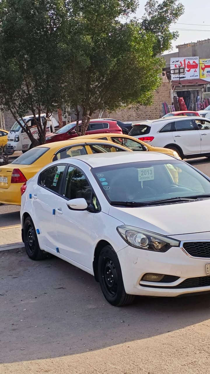 سيراتو 2013 للبيع 
سياره فول داخل تحكمات ستيرن مثبت سرعه حاكيه تبريد قطعتين خلفي تخم تاير جديد 
كير مكينه تبريد سياره نضيفه 
• سياره مكفوله كفاله عامه من صبغ والضربه بيها فقط بارد خفيف 
سياره رقم الانكليزي الجديد باسم كردي سنويه 2028 هزه جديده 
• سياره مالت جناي مكان السياره نجف 
للاستفسار : ***********
