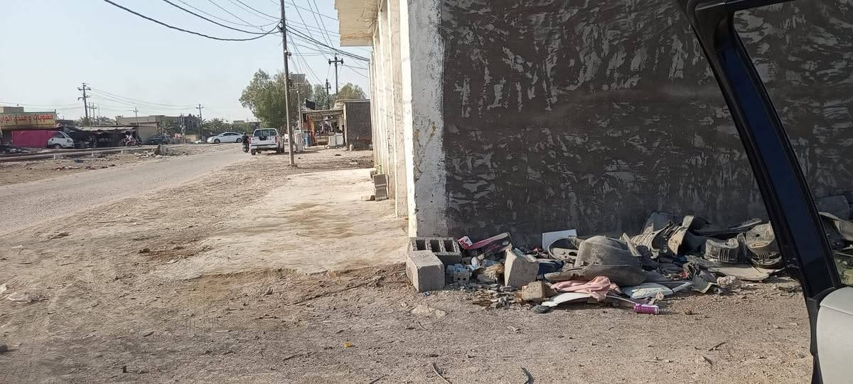 السلام عليكم
محلات للبيع بسعر مناسب جدا  عدد٦ مع قطعه أرض ٨٠م تقريبا خلف المحلات للعلم يوجد محلات عدد ٢ مؤجرات 
العنوان نزلة اولاد مسلم
 للتواصل معنا الاتصال بالرقم

***********
