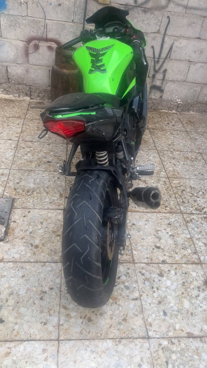 كاوسكي مكينه 250cc

الدراجه طافيه ماعرف شبيه اكفلك مكينه وعقل مراوس بصفر ثمانيه08 مكاني الزعفرانيه


**إذا كنت صاحب هذا الإعلان وتريد حذفه لأي سبب، رجاءا أرسل رسالة إلى الدعم الفني**