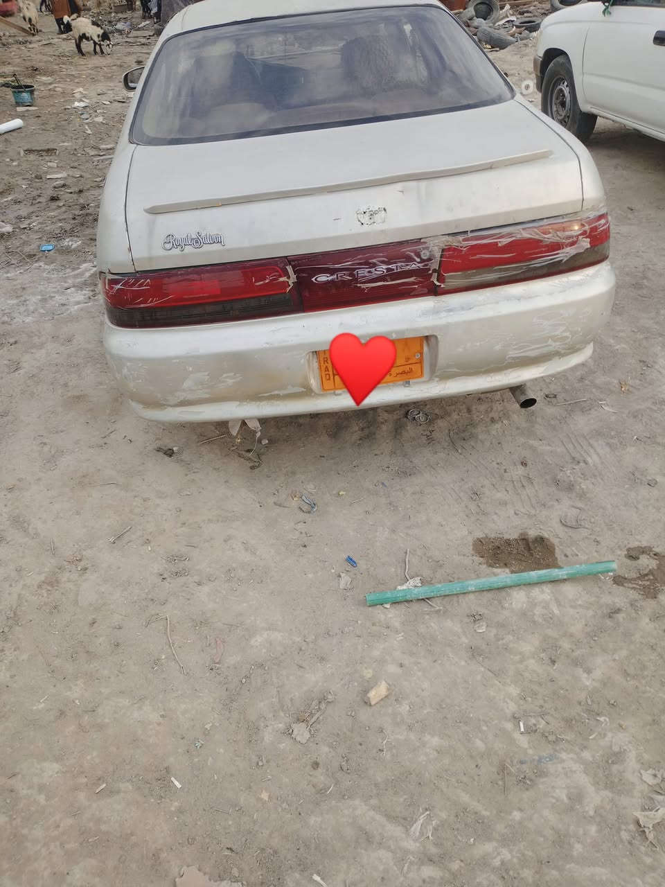 السلام عليكم للبيع كريستا نفخ موديل 93 رقم بصره جير نظيف محرك نظيف محرك 2500 مكان ناصريه سعر 25 وبيها مجال***********
