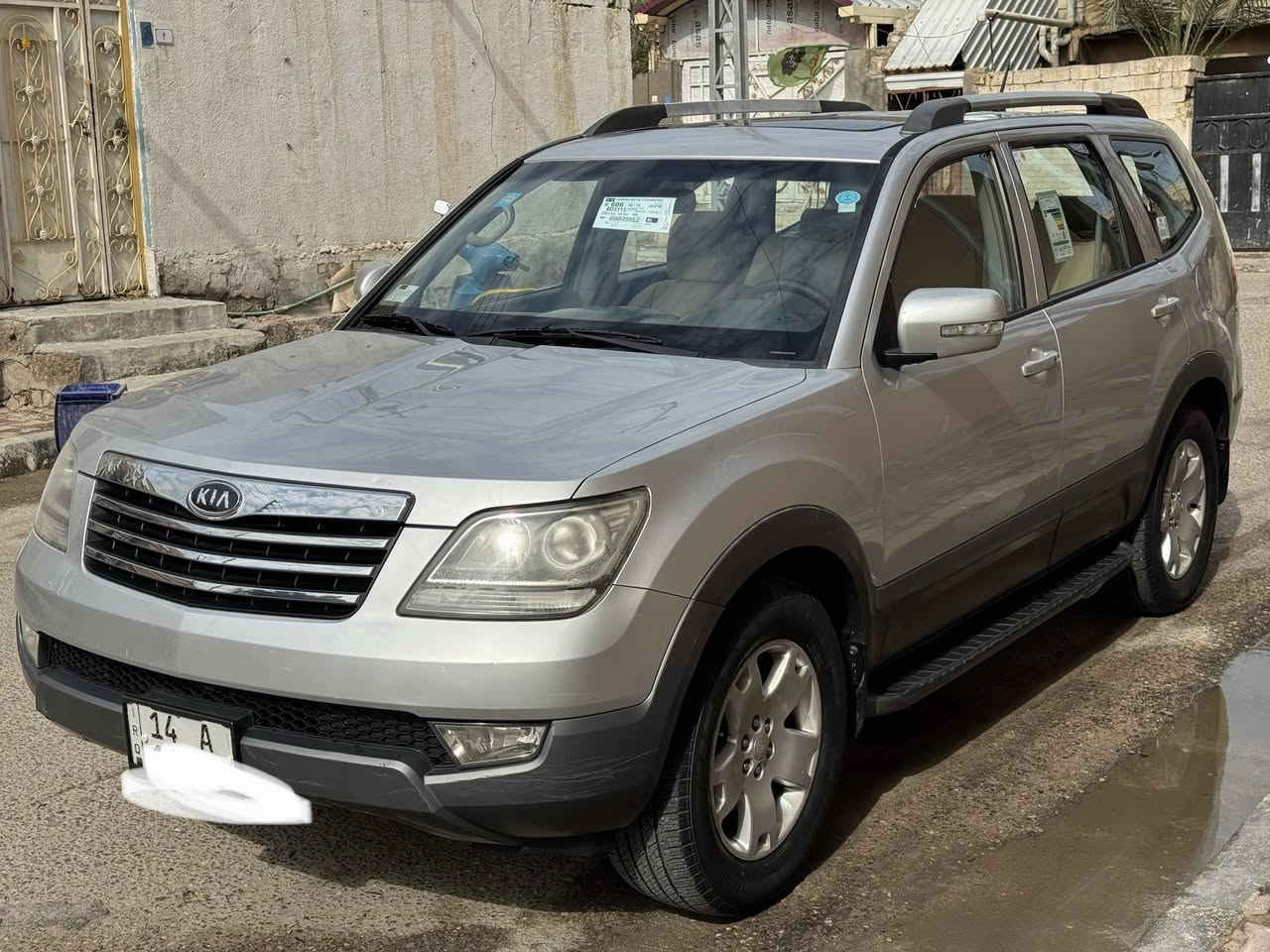 للبيع كيا مهافي موديل 2009 كفالة عامة صبغ ضربة تبديل فتح ما عدا شبر بارد جهة الراكب بلباب فقط كد شبر باقي كفالة مكينة وكير مكفولات بدون فتح على وضع الشركة سيارة فول مواصفات كشنات جلد وكهرباء فتحة حساسات تحكمات ستيرن وبعد بيها هواي مواصفات سيارة على وضع الشركة ماشية 114 الف حقيقي الكتلوكات والارضيات مال شركة والبصمات الاحتياط وياها وجاهزة برغي ما بيها نقص مكانها البصرة الامن الداخلي  السعر 118 وبيها مجال للأستفسار ***********//***********
