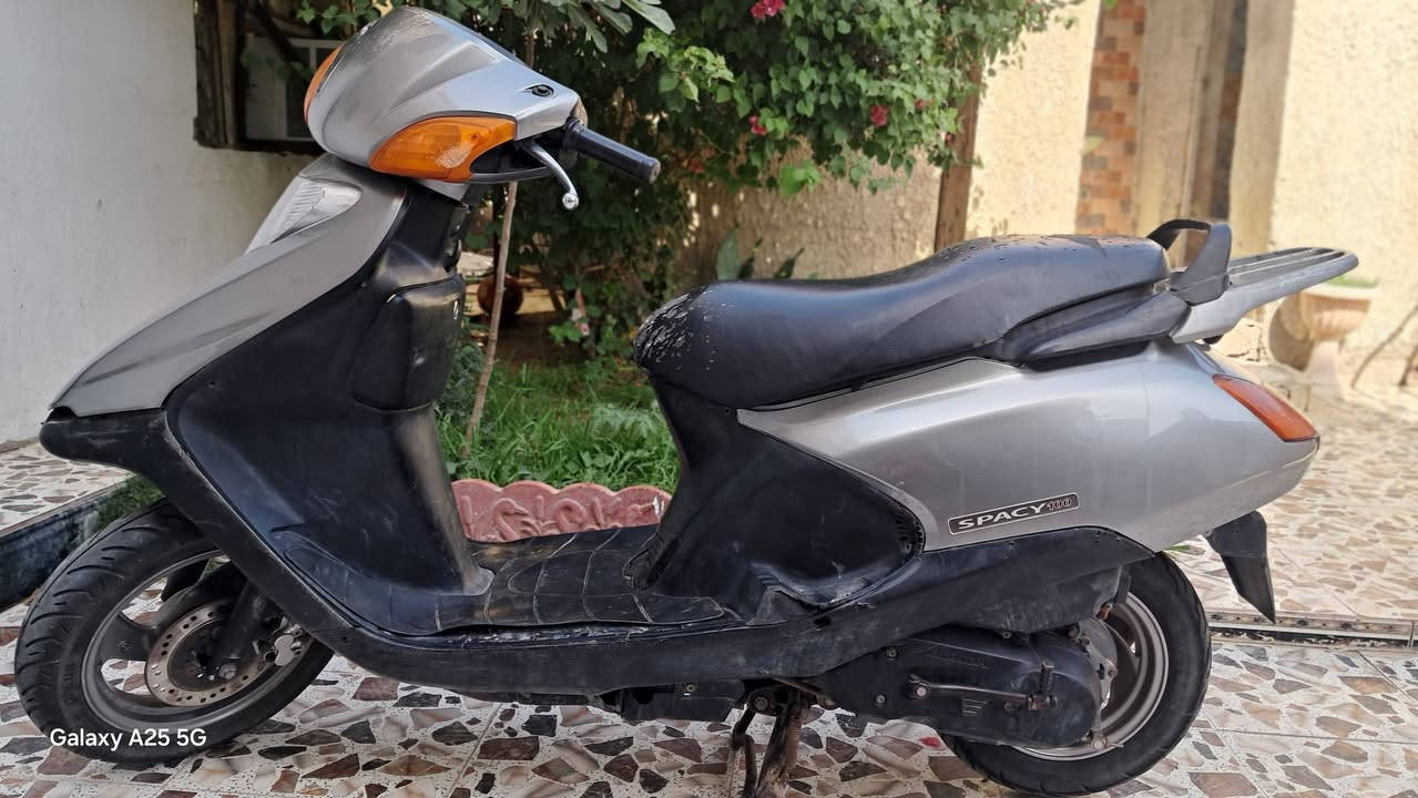 سبيسي ياباني البيع نضيفه ومابيهة نقص سعر حلو انتصل وتدلل مكان حي الحوراء ***********
