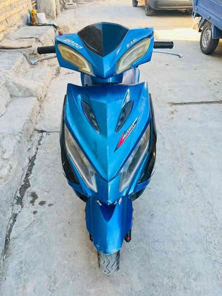 دراجه سكنس للبيع
ماناقصها اي شي
نكره سلف
توني مجفتها درجه اولى
ماكنيت جديد
سلف جديد
باتري جديد
مكاني ديوانيه
***********
