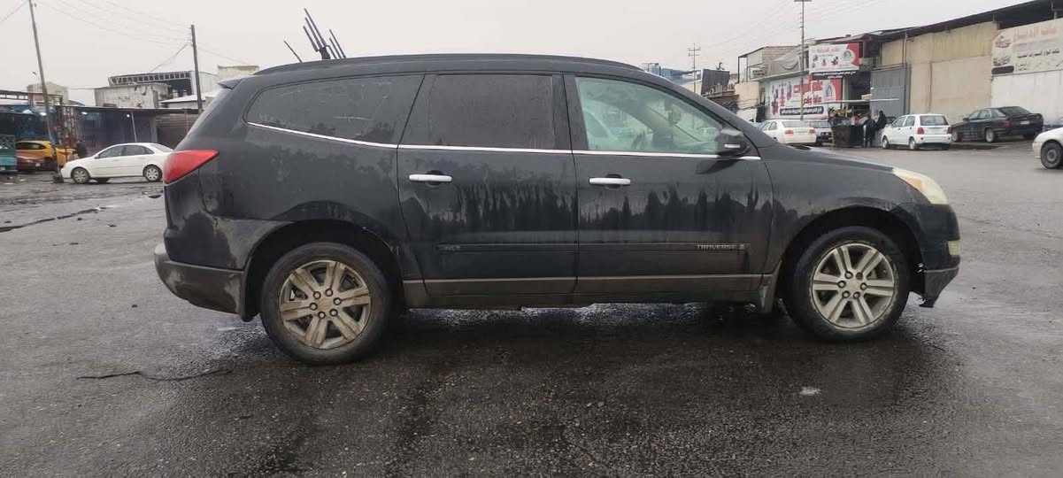 سلام عليكم شوفرليت ترافس
السياره جديده عليها غرمه 11ورقه ينزل من سعرها 93تفاصيل اكثر اتصال عل رقم ***********
