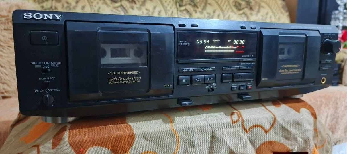 السلام عليكم .
دك مشغل دبل كاسيت ماركة سوني حجم لارج كهرباء ٢٢٠ فولت  ممتاز جدا بالشغل و صوته غاية في الوضوح…شغال بالكامل .
والاهم بالموضوع الجهاز بلادي و مضمون ان شاء الله ..والنظافة ممتازة .
السعر  ٦٠ الف نهائي اخوان وبدون احراج .
للاستفسار والمراسلة موجود خاص او 
*********** البصرة .موجود توصيل شركة .
