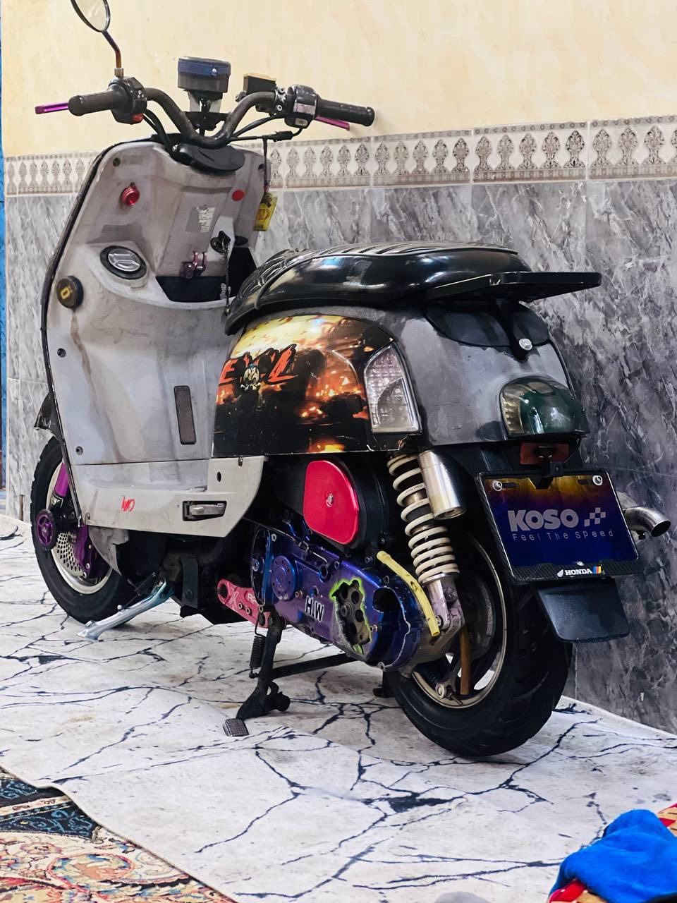 سلام عليكم ماكس بوليس للبيع دراجه مزوعه تزويد من طول للطول مكينه 55بلاد برغي مامفتوح بيها كفر وشمته بلاديه دراحه من خارج اجت مزوده داخلها الوحيد بل عراق دراجه ميحتاج اسولف عنها هيا سولف بل تزويد وبل جمال مكينتها تأكل الكاع بل شلعه والمشي هاذه رقمي ***********الشراي بخدمته سعرها خاص
