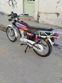 سكنر 25 • ياماها سكنس • دراجة سكنر • دراجة نارية • ياماها