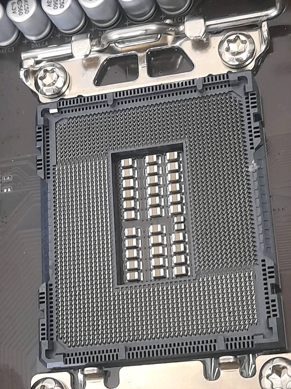 سلام عليكم ورحمة الله 
مذر بورد b760mللبـيع من gigabyte نوع gaming x
 جديده مامستخدمه ابد بس مفتوحه كارتونه 
مميزاتها ميحتاج احجي معروفه مذر بورد عالميه

سعره 150 

مكاني بغداد ماعندي توصيل
⭕رجائن الي ميعرف سعرها ليكسر ⭕