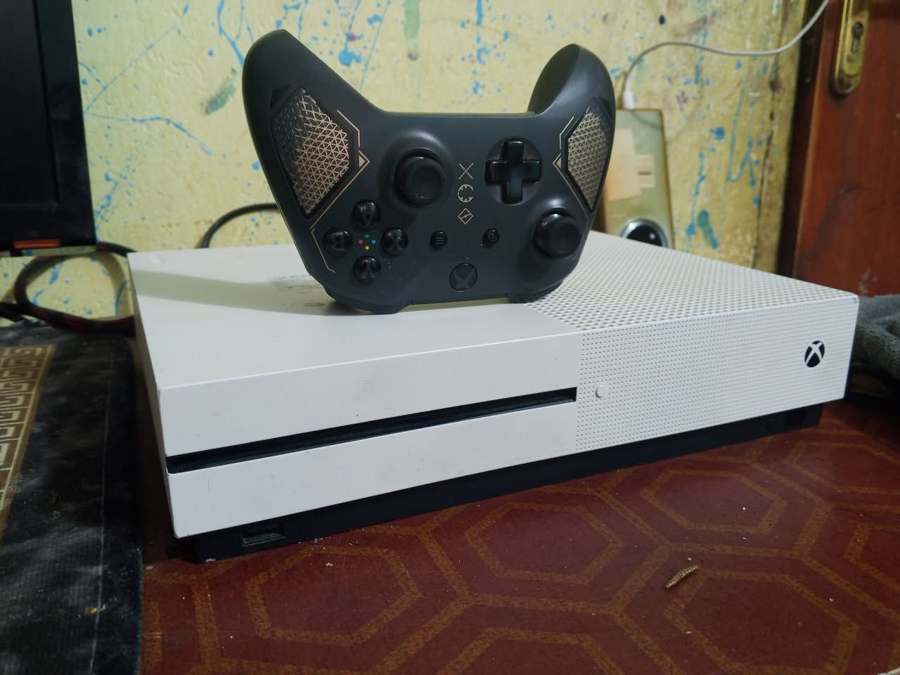 اكس بوكس ون اس
ون اس للبيع ذاكره 500 بيه لعبه فورزا 5 وماين كرافت اوف لاين وبياه قرص فورزا 4 وقرص GTA5 الجهاز مع شاشه ازوز 24 بوصه وجويستك اصلي الجهاز نضيف لوك ستيكر


**إذا كنت صاحب هذا الإعلان وتريد حذفه لأي سبب، رجاءا أرسل رسالة إلى الدعم الفني**