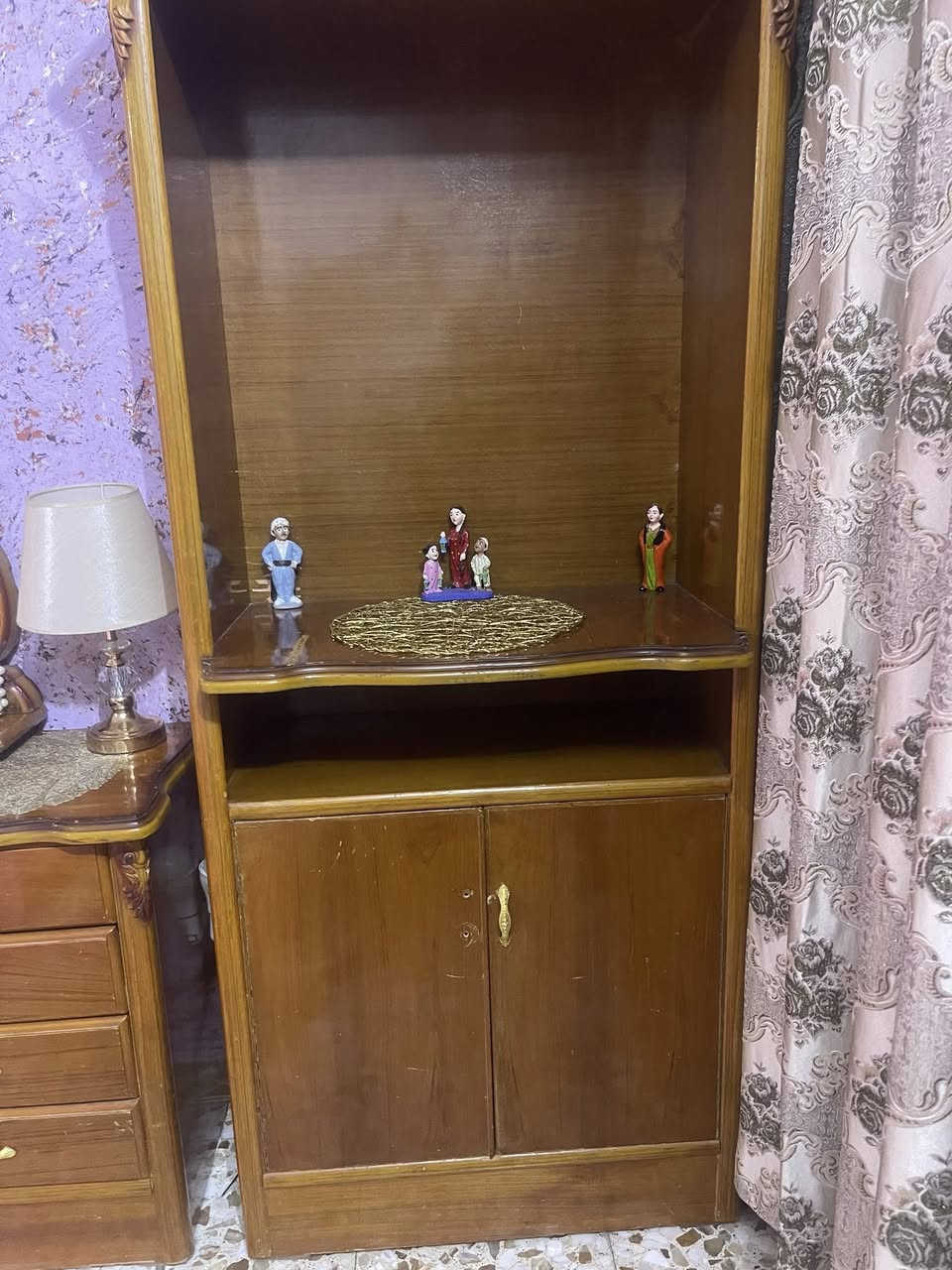 غرفه عراقيه للبيع ضرر قليل السعر ٥٠٠ للاستفسار الاتصال على الرقم ***********
