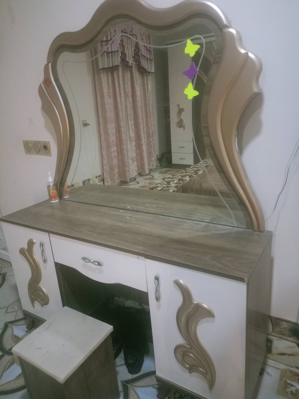 متاح غرفة تركي نضيف 
7 قطع


**إذا كنت صاحب هذا الإعلان وتريد حذفه لأي سبب، رجاءا أرسل رسالة إلى الدعم الفني**
