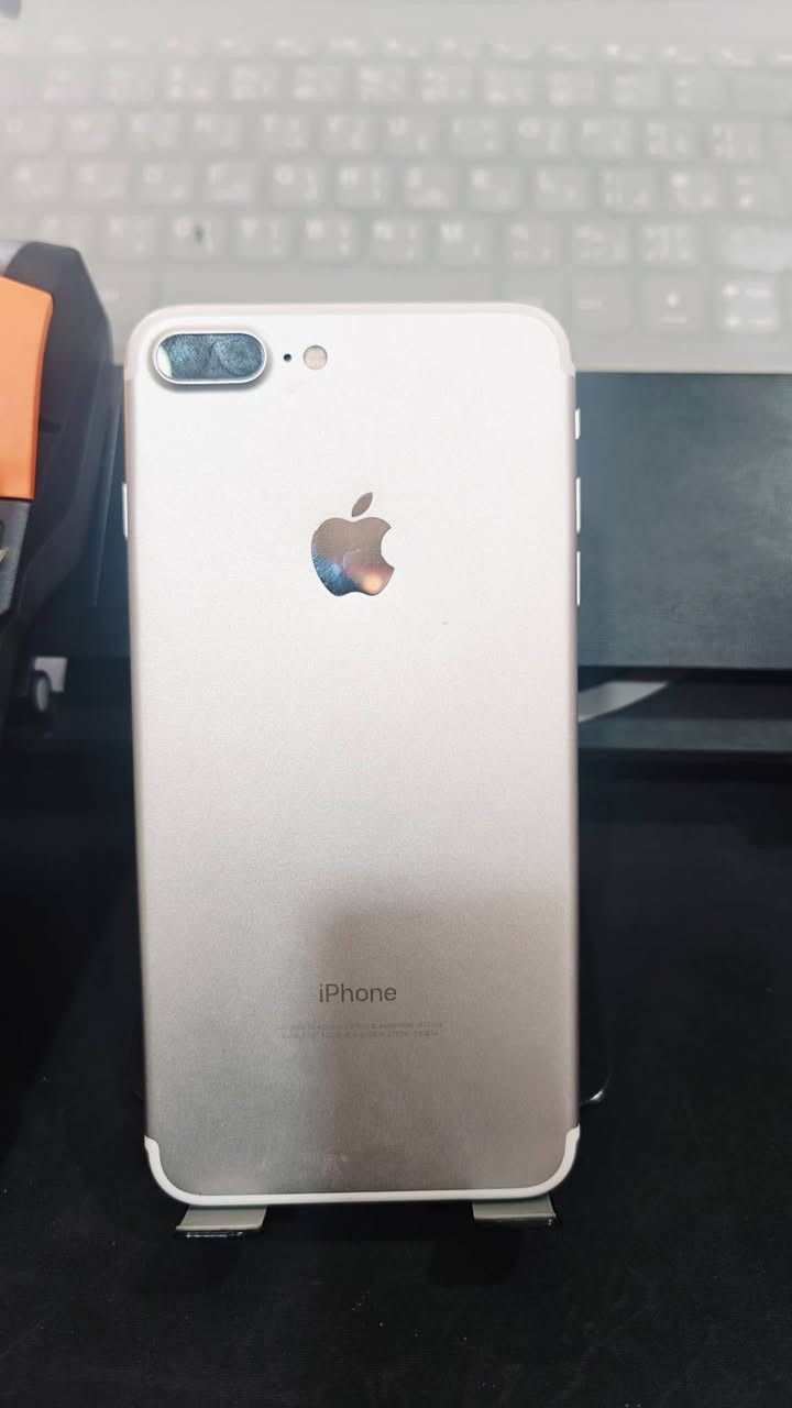 جهاز نضيف 💯% بلادي امريكي نموذج m
✨ ايفون 7 بلاص 
✨ البطاريه 💯 
✨ الذاكره 256
✨ خط واحد
✨ بصمه 🫆
📱 الجهاز شغال نت اتصال كاميرات تكنيك 
🎖️ الملحقات 
(شاحن ، هيتفون ، لاصق ، حافظه ، كارت ابل ستور)
        #التقني_حسين_للهاتف_النقال
📌 زورونا في موقع المكتب الكائن في قضاء الاحرار _مقابل كراج الاحرار  🛍️🛒🛍️


**إذا كنت صاحب هذا الإعلان وتريد حذفه لأي سبب، رجاءا أرسل رسالة إلى الدعم الفني**