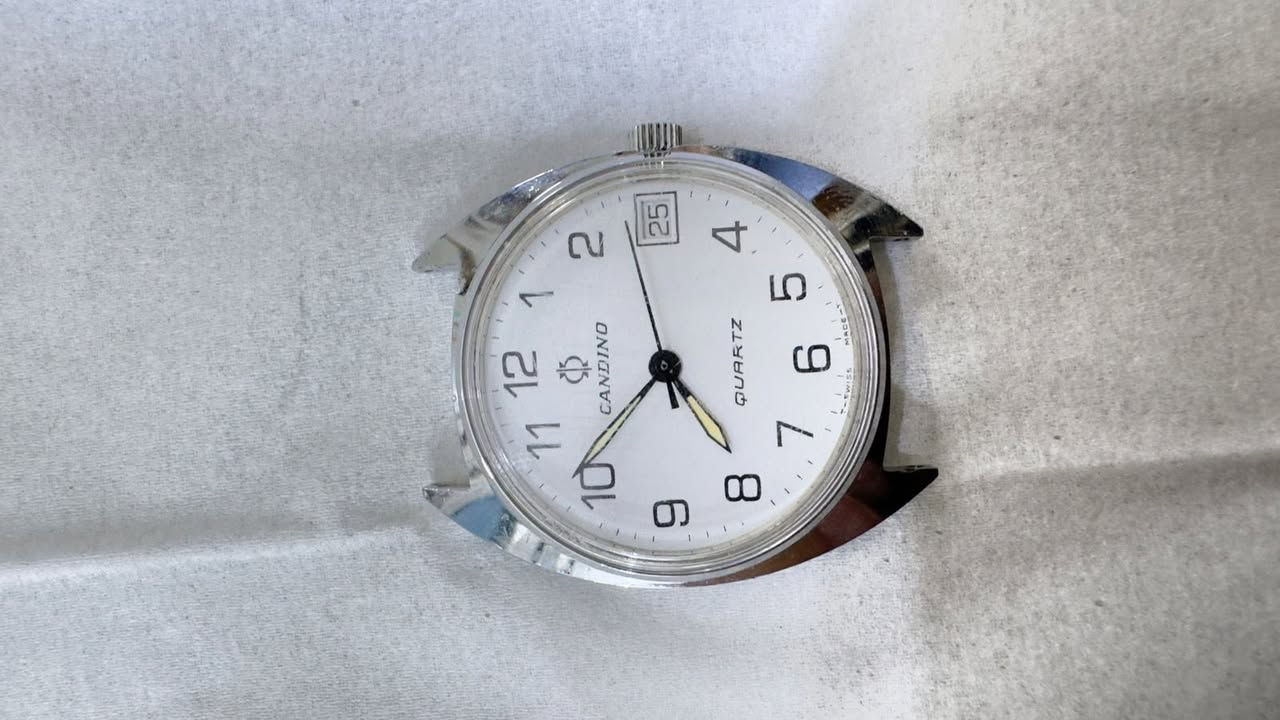 كاندينو ( السويسري المميز)
CANDINO
تعمل بنظام الكوارتز ( البطارية)
تحتوي على منفذ شهري 
ميل ضوئي 
نظافة ممتازة 

مزاد ينتهي وقت السحور 

توصيل لكل المحافظات


**إذا كنت صاحب هذا الإعلان وتريد حذفه لأي سبب، رجاءا أرسل رسالة إلى الدعم الفني**