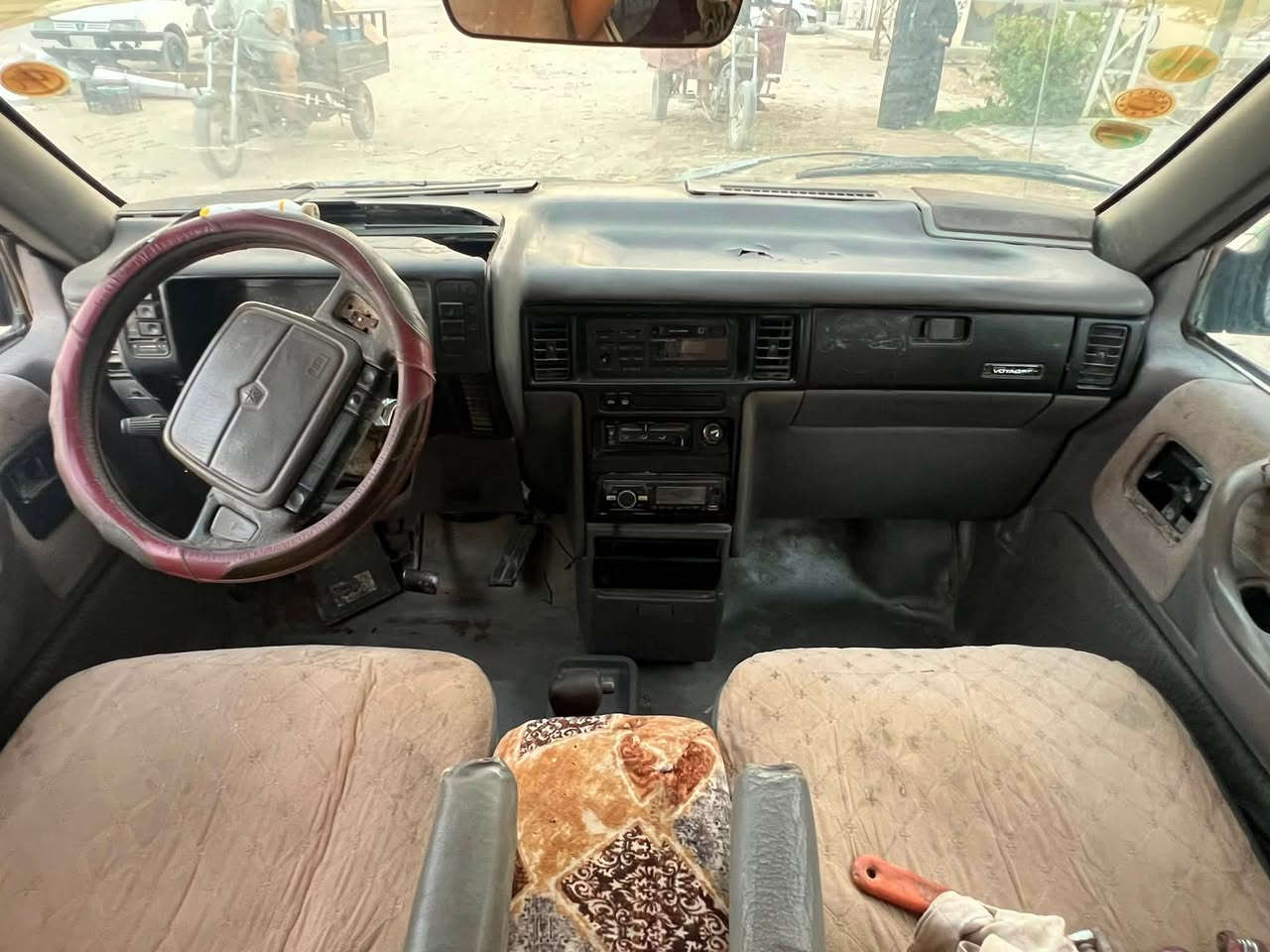 سلام عليكم السياره محرك اوكير حاويه كرونه ٢٠٠٠ السياره ماعايزه شي السنويه ٢٠٢٧ تنتهي *********** السعر 27اويها مجال
