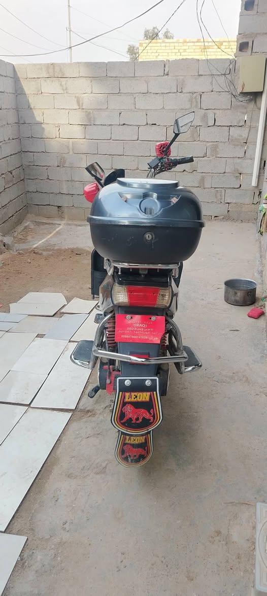 هارلي كامل من كل شي بطاريات فول بي مداخل شحن تلفونات وسماعات بلادي كهربائيات كلها شغاله ما بيها كل نقص السعر ٥٥٠ وبي مجال للشراي وما مستعمل هواي راسلني على الواتس اب *********** ***********  المكان السكنيه عبور السجه
