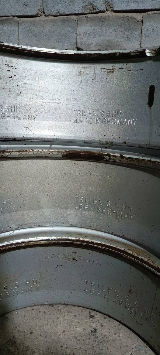 السلام عليكم توفر لدينا ويل الماني دبل كتابة لوف فضي  مال جبش 
و ويل ألماني كتابة وحدة ختمين مال استيرن 
و ويل هنغاري نضافة 99%
المكان التاجي خلف المصابيح 
الاستفسار أو الاتصال 
***********

‏‪***********‬‏
