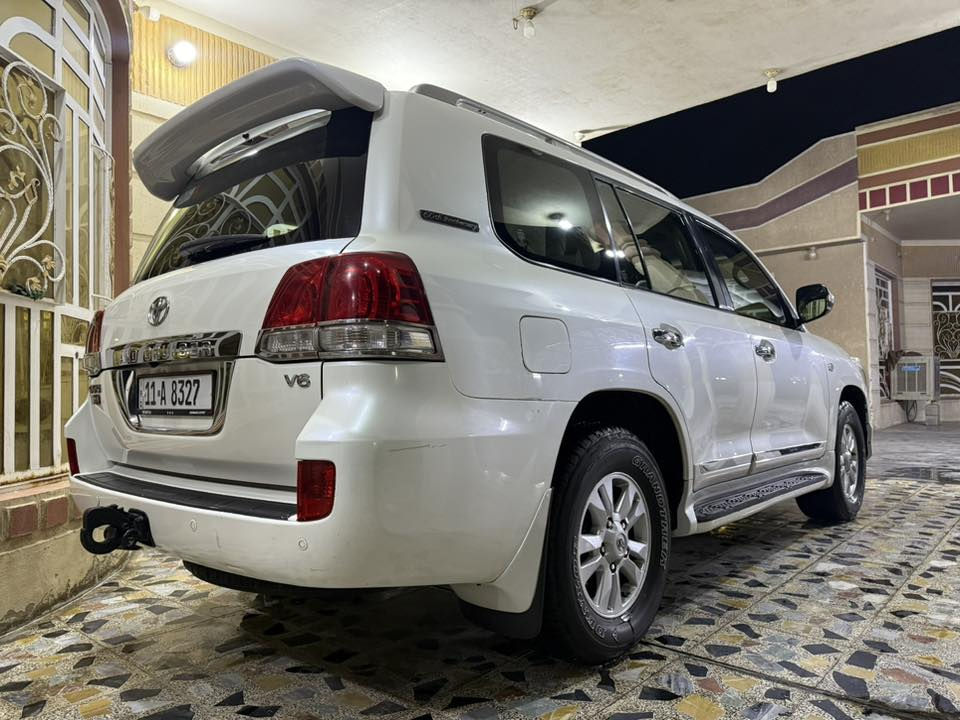 سلام عليكم 
البيع الاندكروز ستينيه 60
موديل 2011 
رقم بغداد 
سنويه نافذه الغايه 2030
رقم وفحص وهزه كله جديد
تحويل مباشر
ماشيه 200 الف
مكفوله كفاله عامه 
لافتح ولا صبغ  ولابارد
ع البلاد ما محدثه 
معروفه مواصفات ستينيه
ماكو داعي اذكر المواصفات 
محرك كير كله ع وضع الشركة 
صدر امامي وخلفي جديد جدا 
تخم تاير دلوب الاصلي
علمأ السياره كل نقص مابيها

السعر 330 $ بيها مجال بصيط
وتدللون علينه

العنوان بغداد جسر ديالى الجديد
 تقاطع 9 نيسان 
الاستفسار    ***********
ابو محمد الشمري
