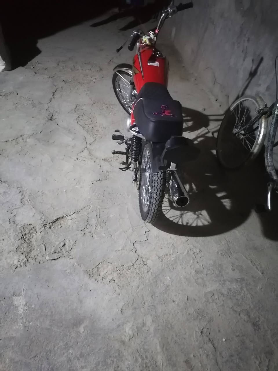 4 كير. لبيع سعر 850 مكاني بابل منطقه عنانه الاستفسار الاتصال على الأرقام ***********،،، ***********
