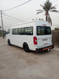 تويوتا هايس • فان • للبيع