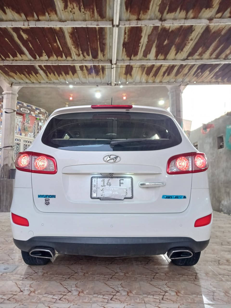 ياالله للبيع هونداي سنتافي المقدس خليجي 7راكب رقم بصره انكليزي بأسمي سنويه لغاية 28 هزه جديده 
***********
مواصفات مكفوله كفاله عامه من الصبغ والضربه والتبديل مكينه 2400دوش عله وضع شركه ماشيه 213حقيقي جرس +علامه ال120 اشاره بالمري+مري شفط يدات ابواب نيكل بلاد تحكم استرين فتحت سقف تبريد أمامي خلفي شاشه +كامره خلفيه +حساسات خلفيه تخم تاير+5ويلكب حداديه 100%
السيارة جديده بمعنى الكلمه 
البصره قضاء المدينه
