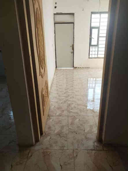 يا الله سلام عليكم بيت مساحه 100 سندويج   شوفت عينك بيت حلو مرتب بل كوت حي الحكيم  البيت قريب عل كورنيش مال حكيم او قريب عل قسم البلدي  البيت مرقم بس راعيه السعر  14 وبيه مجال         ***********
