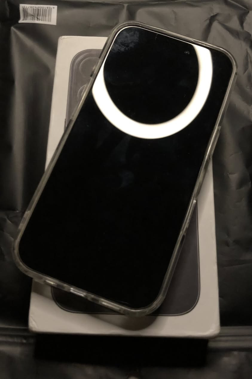 iphone 16
ذاكره 512
بطاريه 96%
‏1 sim يدعم
شرق أوسط . نموذج AA
مامفتوح . كامل ملحقات مع كفر
 جهاز طافي فقط يحتاج فتح قفل كامل برمجه شعار ابل . بدون ايكلود لأن كله متوقف حالياً  
فحص مع ظمان
سعر 240 الف نهايته
عنوان / اربيل مناره + متوفر توصيل


**إذا كنت صاحب هذا الإعلان وتريد حذفه لأي سبب، رجاءا أرسل رسالة إلى الدعم الفني**