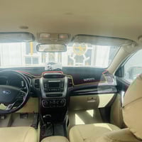 سورنتو للبيع فقط  رقم بغداد  مكفولة  بعدها بفابلون الشركة جديده بمعنى ...