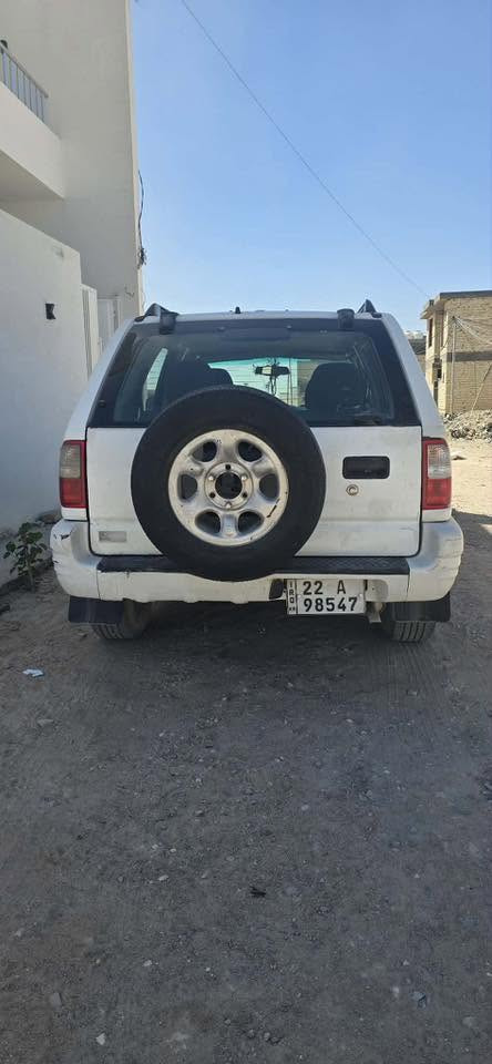 ازوزه اريدوا ياباني
موديل ٢٠٠٠
٦ سلند 
المحرك ٣٠٠٠
تبريد شغال 
كير ومحرك نظيف 
اوتماتيك - ٤ كير
 تاير زوج خلفي جديد
السنوية باسمي 
رقم انكليزي 
السعر  ٦٥ ورقة وبيه مجال

فقط بيه 
طوافه تقرأ عكس بسبب الشد غلط
وماصده جهة السايق مكسوره

***********
***********
