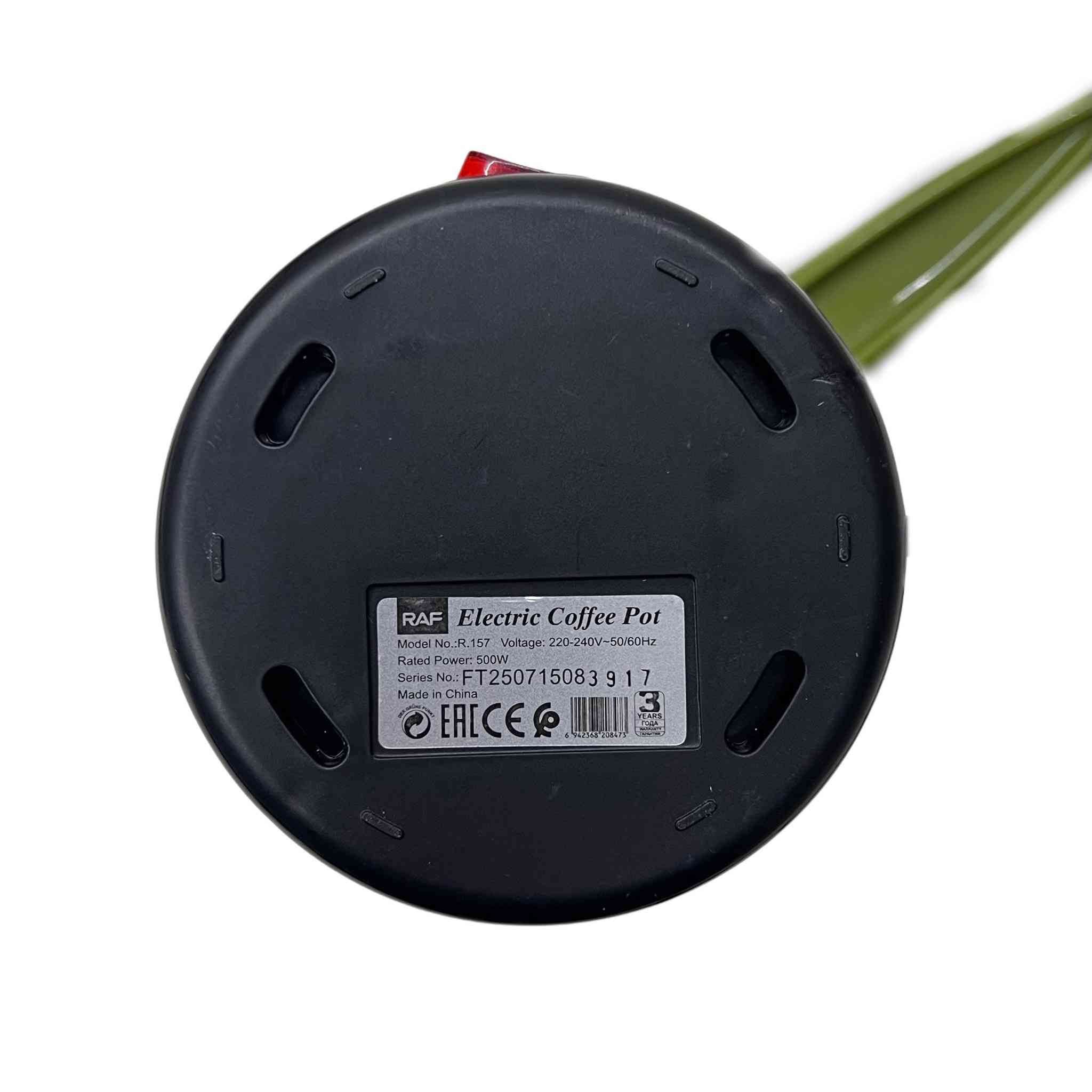 محضرة القهوة التركية السريعة هي الحل المثالي والسريع لعشاق القهوة التركية الأصيلة، في المنزل أو المكتب.

. تحضير سريع: بقوة 500 واط ، تقوم الغلاية بتسخين الماء بسرعة وفعالية للحصول على قهوة مثالية في دقائق.

. سهولة الاستخدام: تتميز بتشغيل بسيط بزر واحد مع مؤشر ضوئي يوضح حالة التشغيل (ON/OFF knob with light).

. تسخين متساوي: مصممة لتوزيع الحرارة بشكل موحد، مما يضمن طعم قهوة غني ومثالي في كل مرة.

. تصميم عملي: تأتي بتصميم مدمج وخفيف الوزن، مع مقبض مقاوم للحرارة لسهولة الحمل والاستخدام الآمن.

. سهلة التنظيف: بفضل تصميمها البسيط، يسهل تنظيفها والحفاظ عليها صحية وعملية.

. متعددة الاستخدامات: يمكن استخدامها أيضاً لغلي الماء أو تحضير الشاي والمشروبات الأخرى.


**إذا كنت صاحب هذا الإعلان وتريد حذفه لأي سبب، رجاءا أرسل رسالة إلى الدعم الفني**